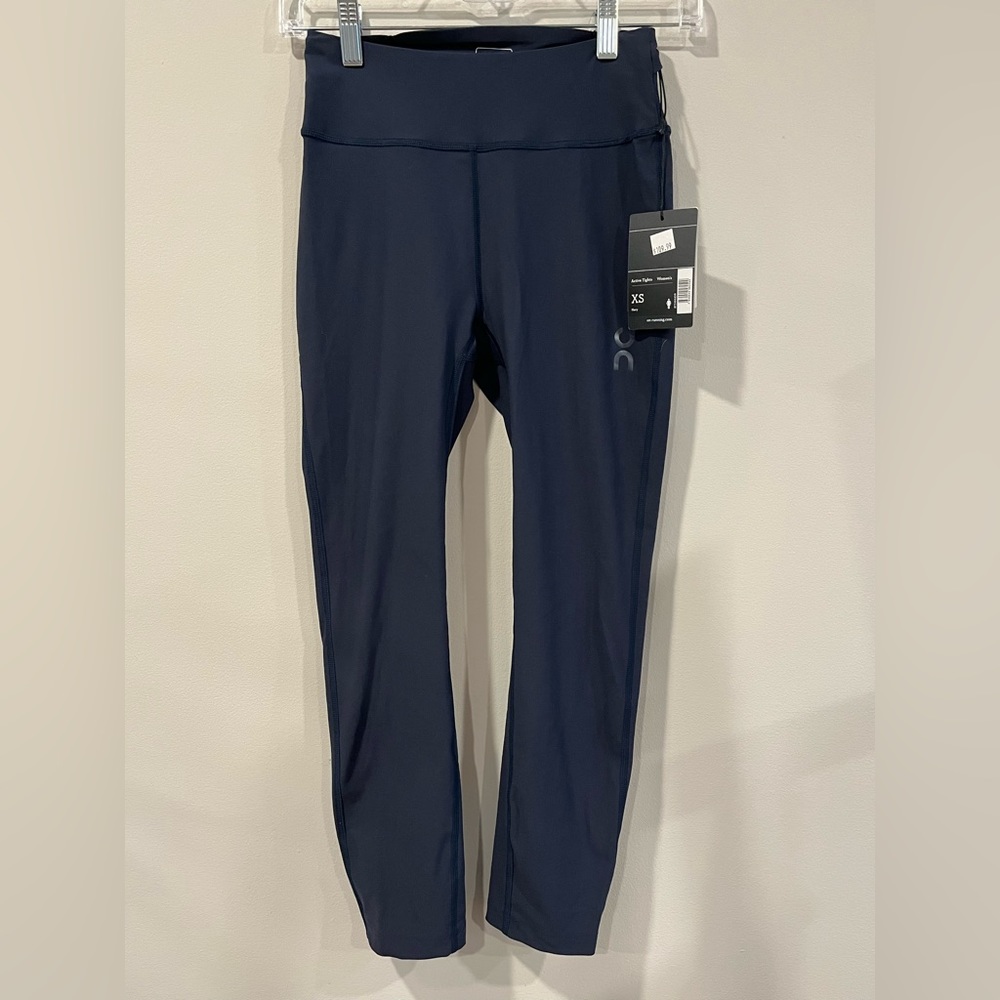 OnRunning Navy leggings